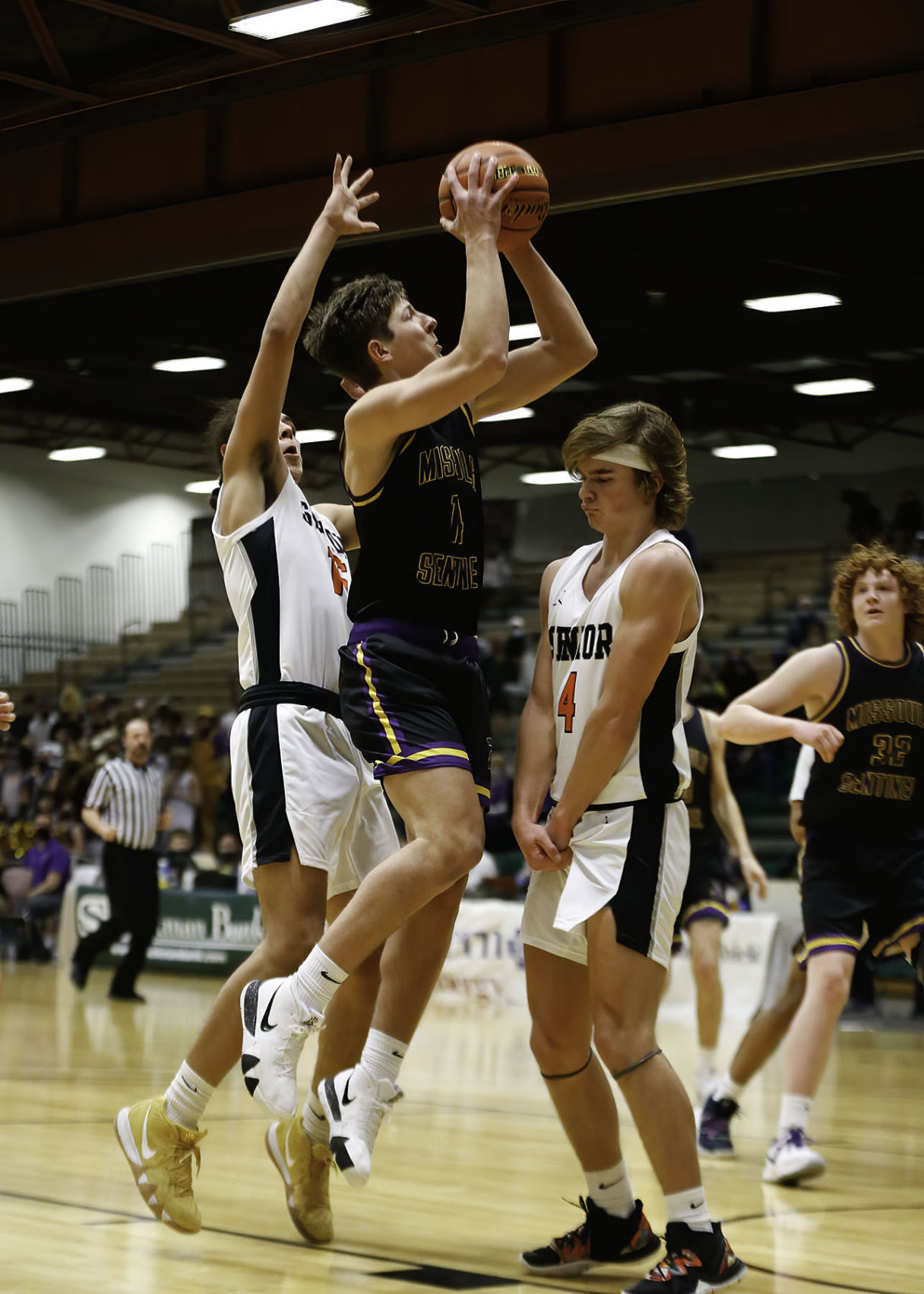 031021-ir-spt-boys-basketball-Sentinel-5.jpg